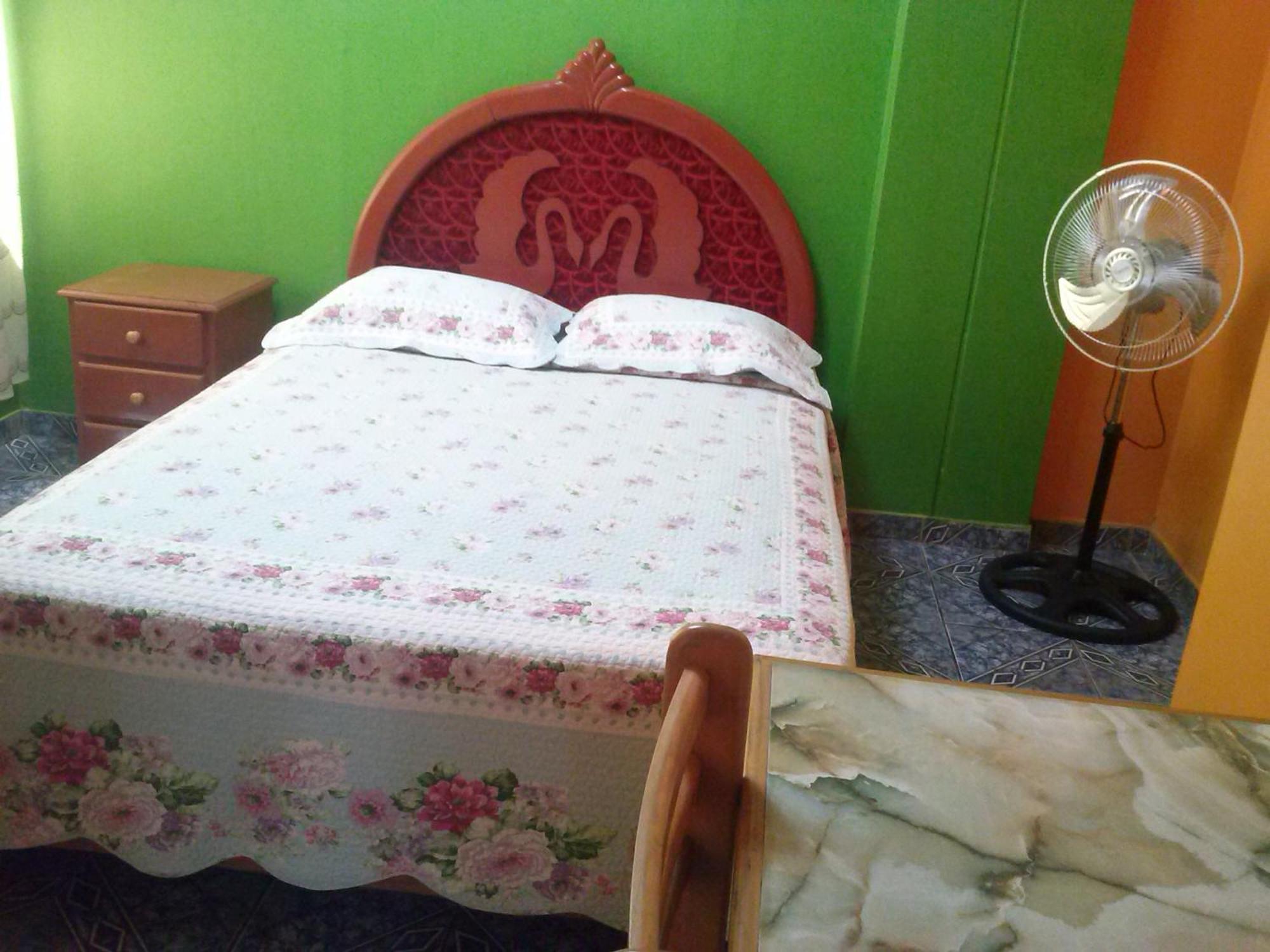 Hostal Real Alcazar Nazca Room photo
