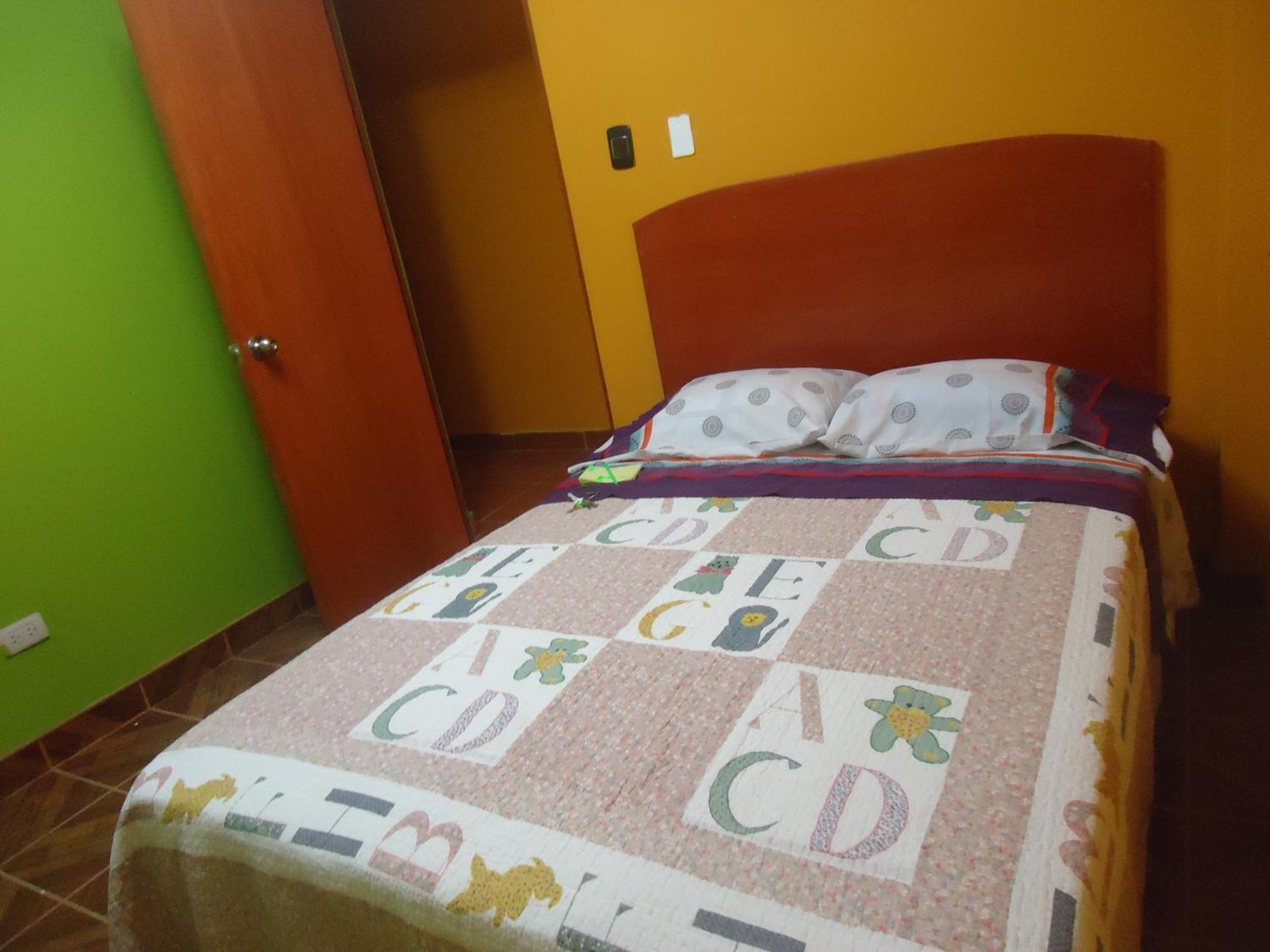 Hostal Real Alcazar Nazca Room photo